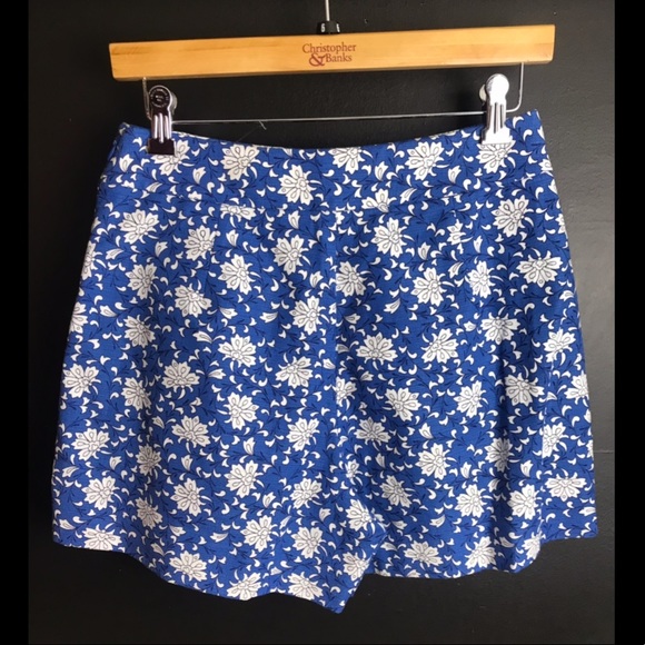 New J. CREW Trouser Shorts in Night Sky Blue Block Print Floral Blue Black White - Picture 4 of 12